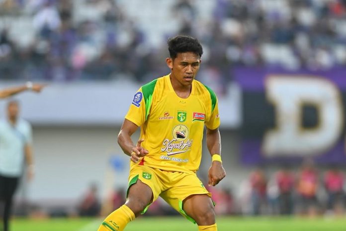 Catur Pamungkas (Instagram @ariefcaturp) 03